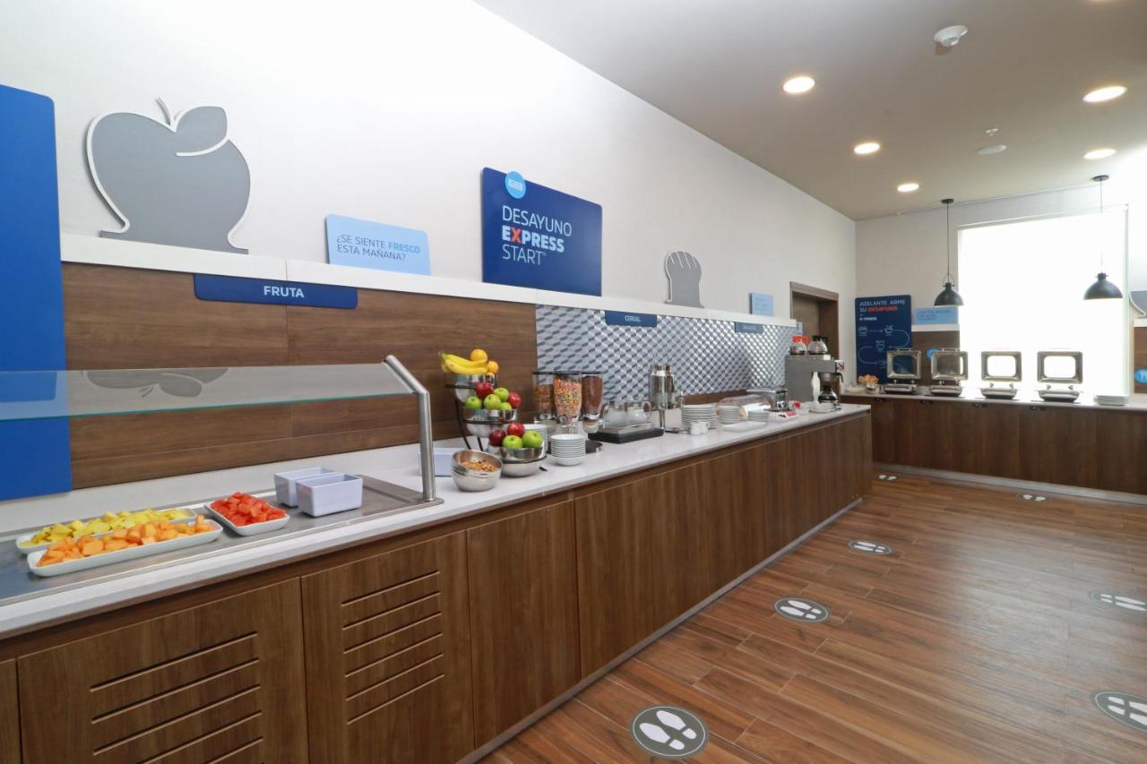 Holiday Inn Express - Monterrey - Fundidora By Ihg Exterior photo